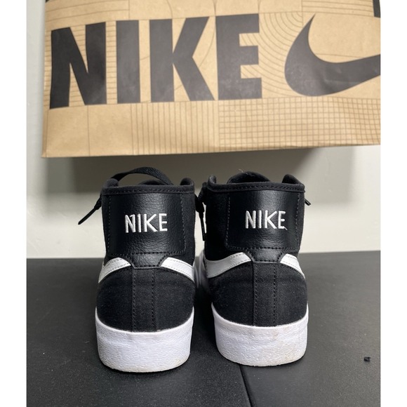 Nike Shoes Mens 7.5 SB BLAZER COURT MID BLACK WHITE DC8901-001 Skateboarding - Picture 5 of 10